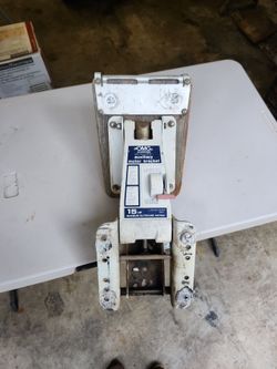 Outboard motor bracket
