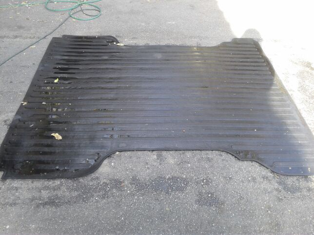 Pick up truck mats