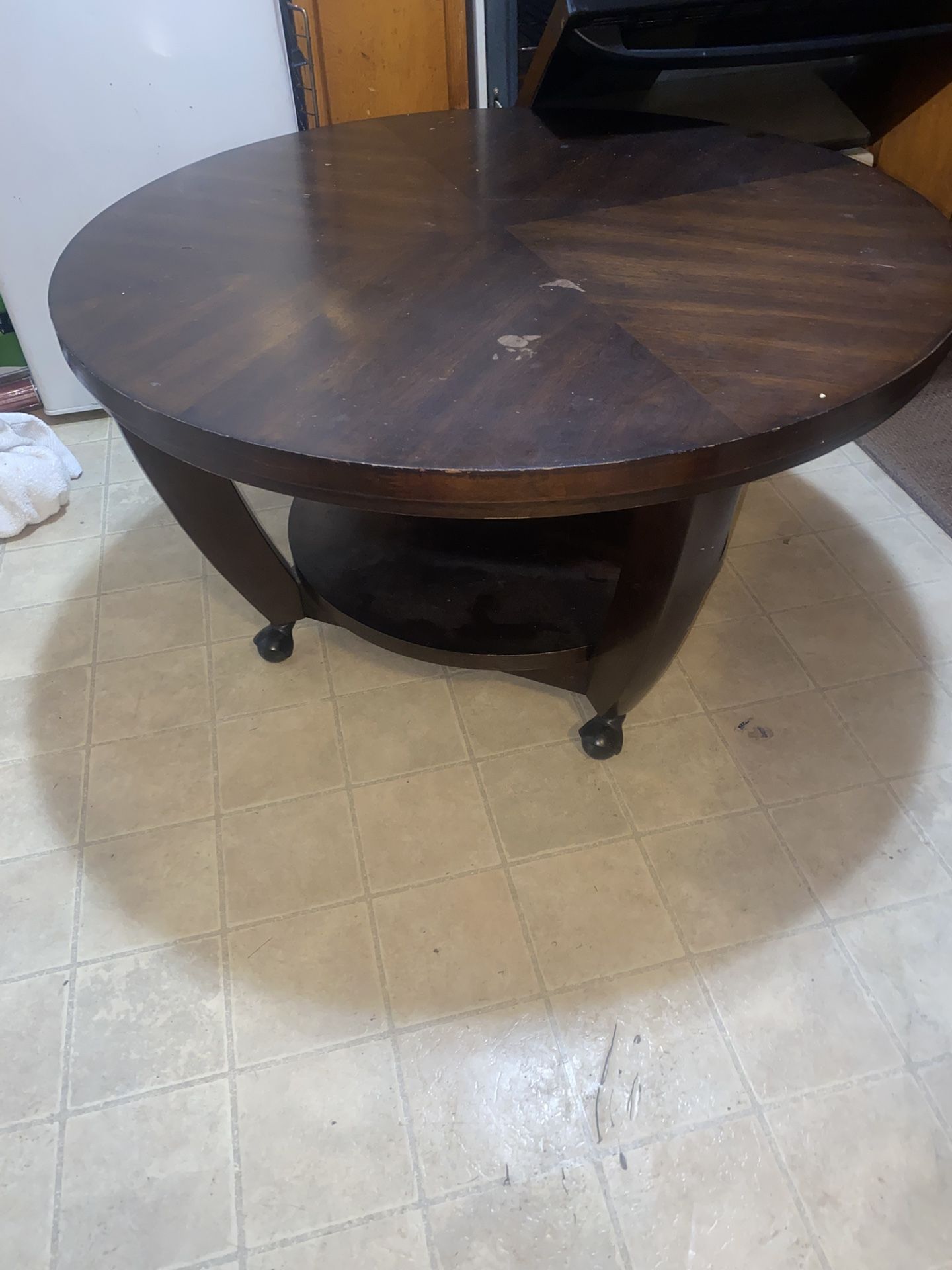 Coffee table on wheels
