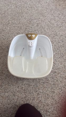 Play pedicure tub- never used