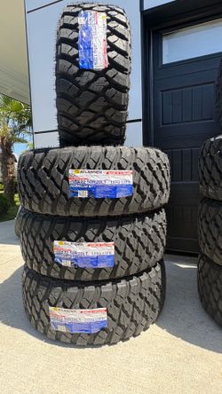 Set 4 BRAND NEW TIRES 35x12.50r20