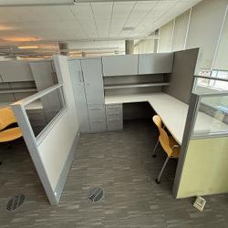 Haworth Compose Manager Stations – 7’x7’x65” w/ Glass Panels