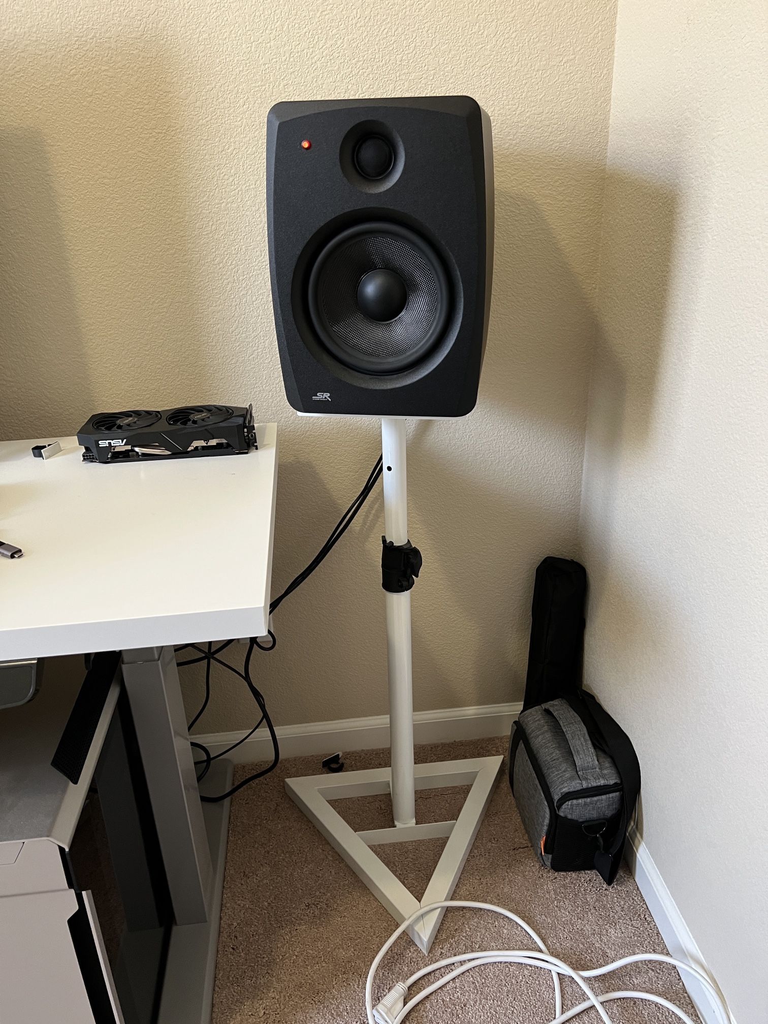Monoprice Studio Monitors Speakers & Stands