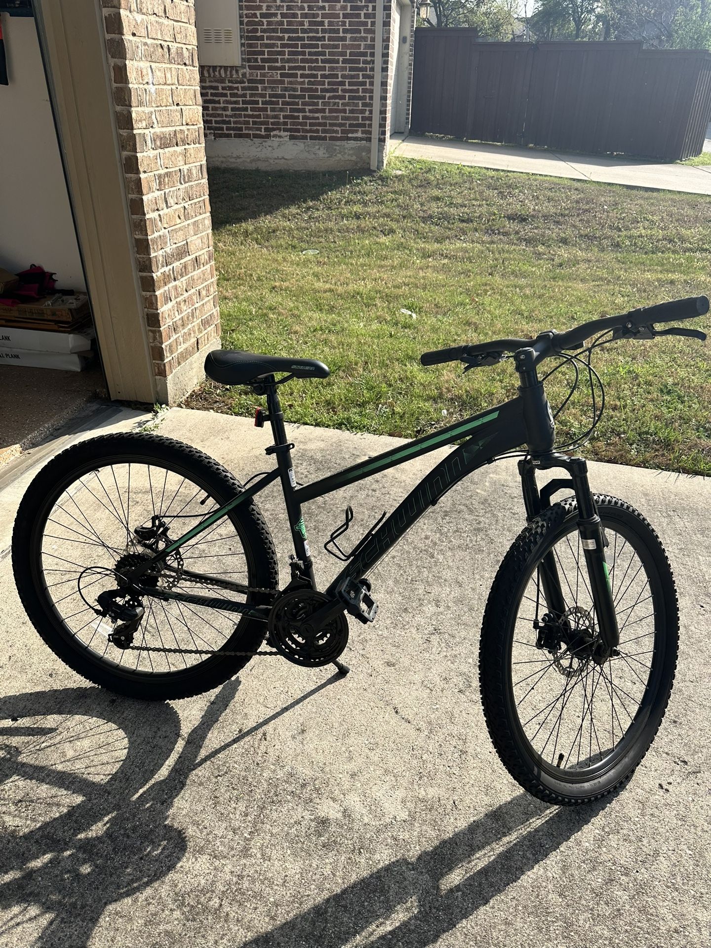 Schwinn Sidewinder Mountain Bike, 26" Wheels, Adults, Black and Green