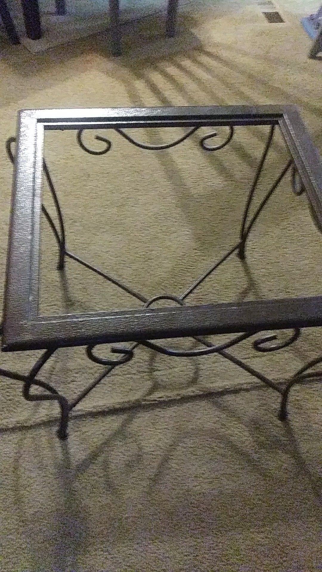Small table needs glass center