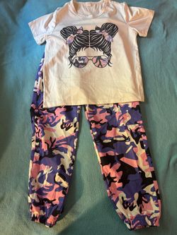 Girls Graphic Tee and Camo Jogger Set