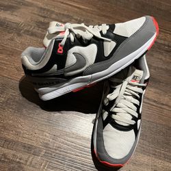 Nike Air SPAN II For Men Size 9 Good Condition 