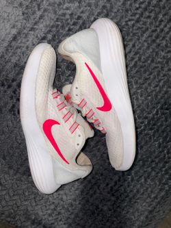 nike women shoes size 7.5