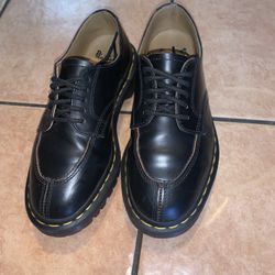 Dr Martens Shoes