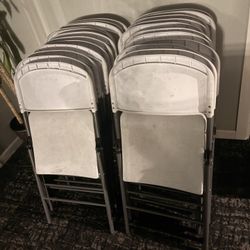 Foldable chairs