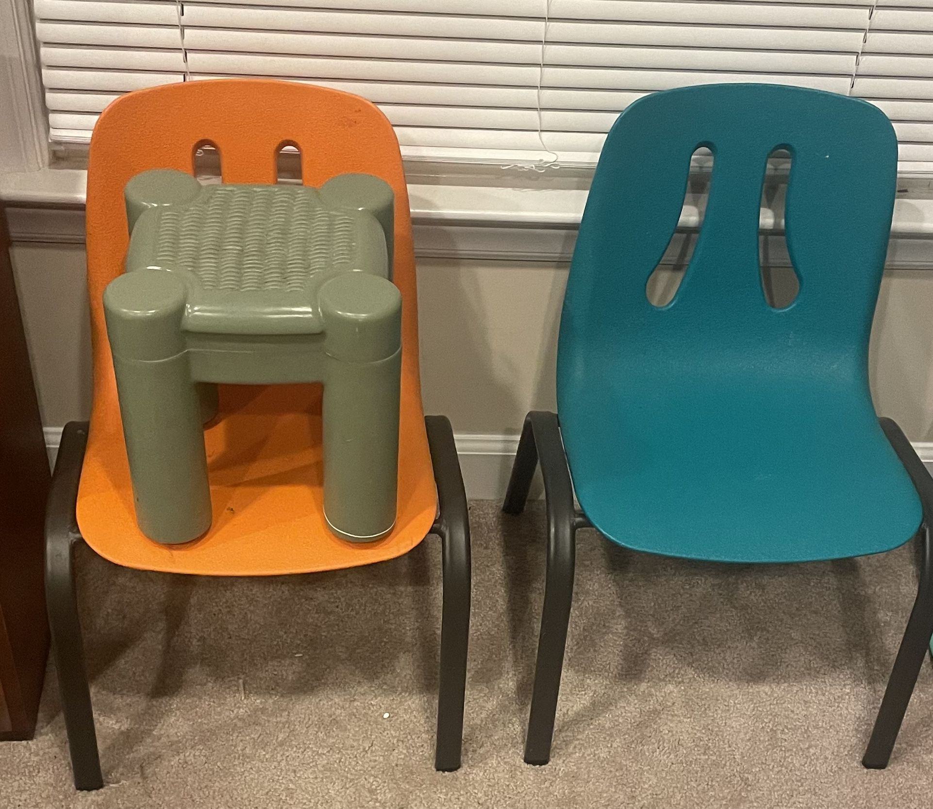 2 Chairs 1 Stool