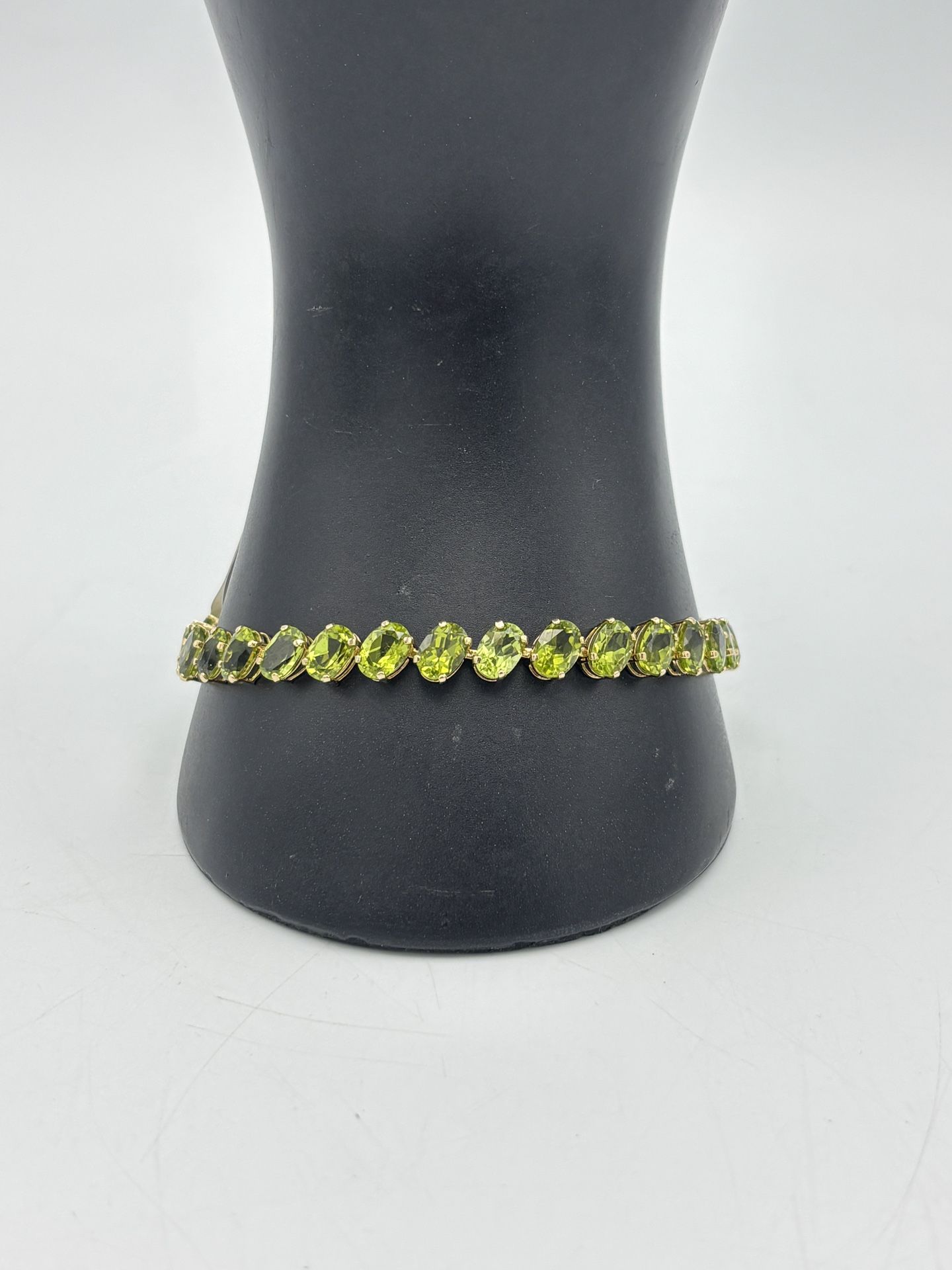 14kt YG 8” Peridot Tennis Bracelet