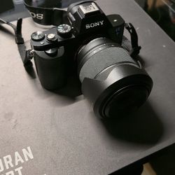 Sony A7 + 28-70mm OSS Lens (Full Frame Mirrorless Camera)