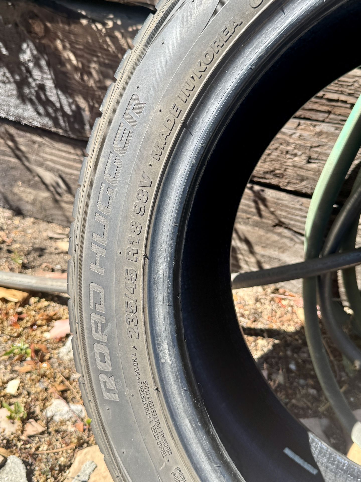 2 Road Hugger 235/45 R18  98V Tires 