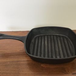Emeril Lagasse Cast Iron 10” Square Skillet Grill Ribbed Fry Pan