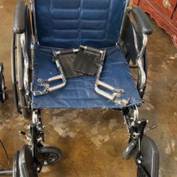 Wheel Chair/ Scooter 