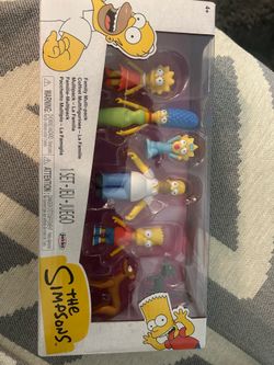The Simpson  family set -$25 obo