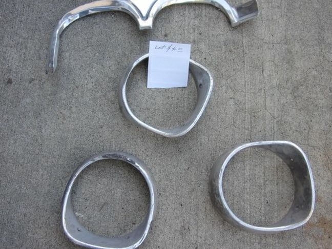 Chevelle Molding And Headlights Bezels