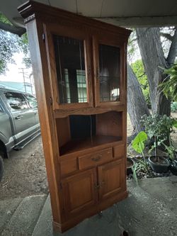 Corner shelf free