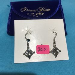 Princess House Earrings 