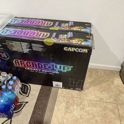 Capcom Legacy 35th Anniversary Arcade Game14-n-1 Shinku Hadoken Edition, Arcade1Up