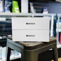 Apple Watch SE Available 