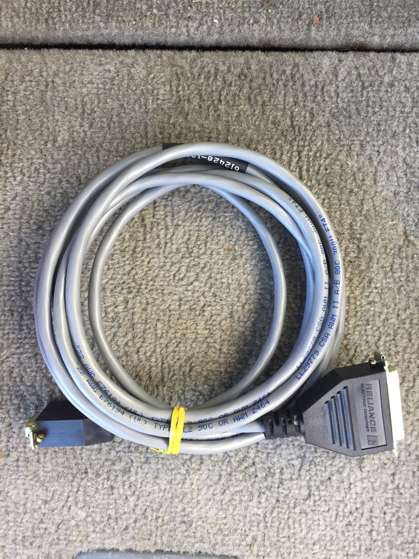Reliance Electric Company. DB9-DB25 Programming Cable
