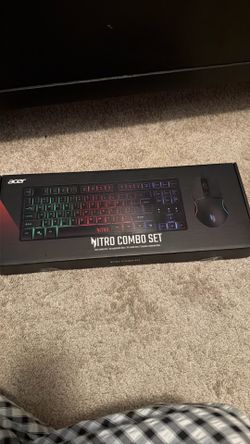 KEYBOARD AND MOUSE SET NEVER USED