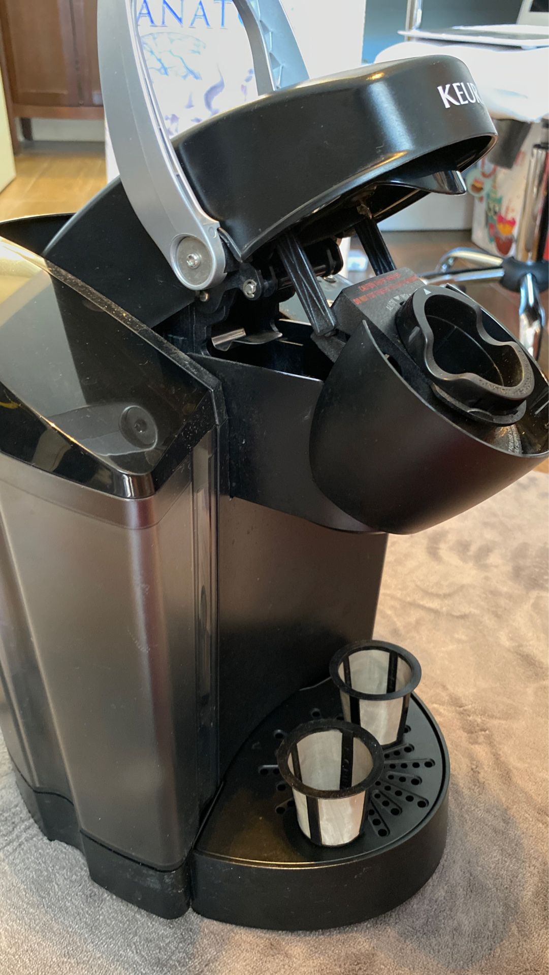 KEURIG kcup coffee maker