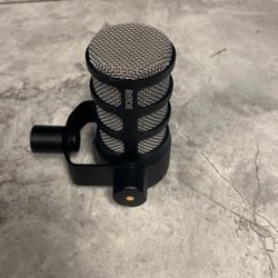 Rode Podmic 