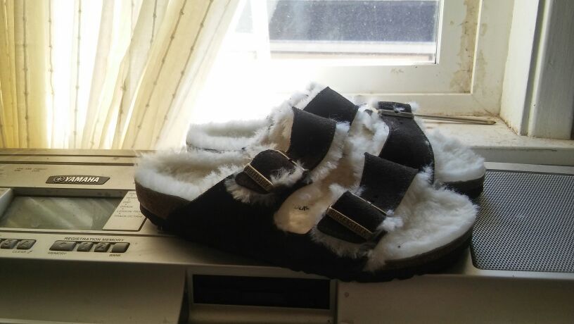 Brand NEW women's size 7 Birkenstocks