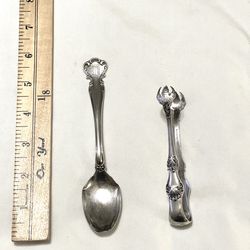 Antique over 100 years old .925 silver serving flatware. Weighs 45 grams