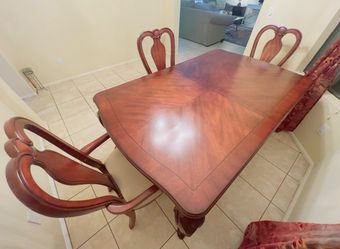 Solid wood antique Dining set (6 Chairs)