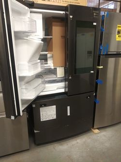 NEW Samsung French doors refrigerator in Black Stainless