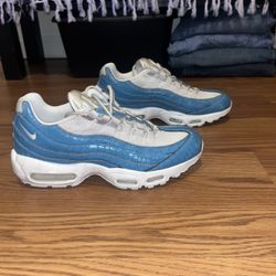 Nike Shoes 
