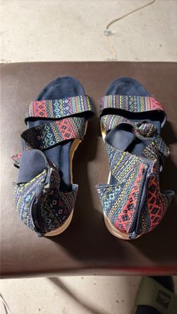 Women’s shoes