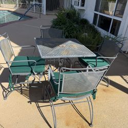 Outdoor Table And Chairs 