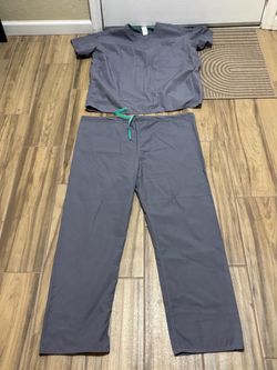 Hospital scrubs men’s large. NEW great costume