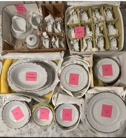 China Silver trim 12 placements with extras