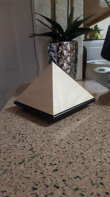 Meditation Pyramid Gong Timer(European Cherry Wood)