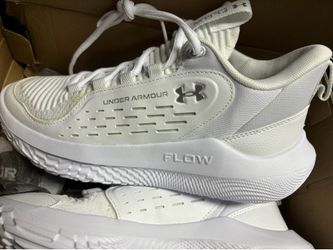 Under Armour UA Women FLOW Breakthru 5 Size 9