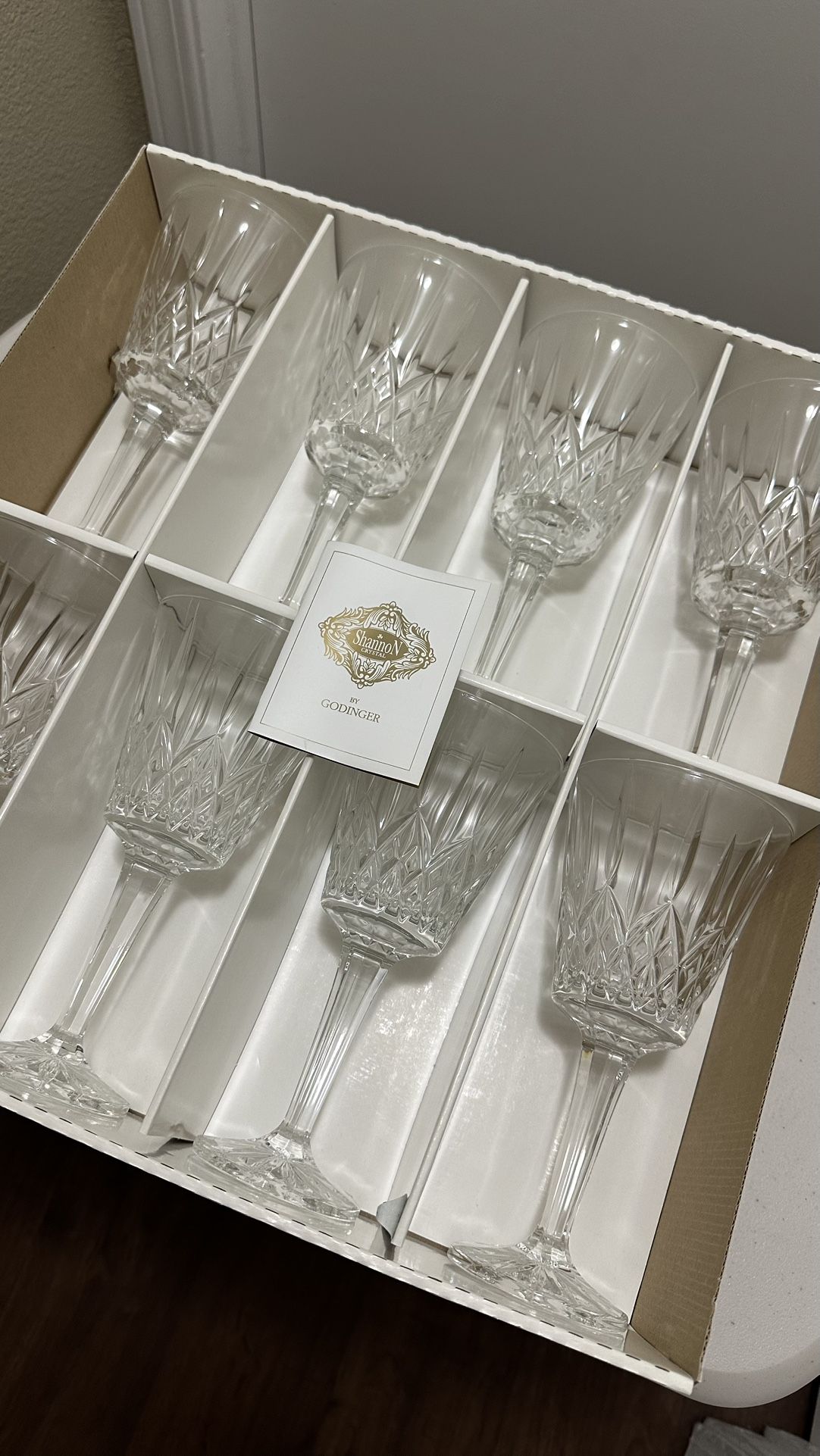 New Set of 8 GRAMERCY GOBLET 24% Lead Crystal Gramercy Goblets 10 oz