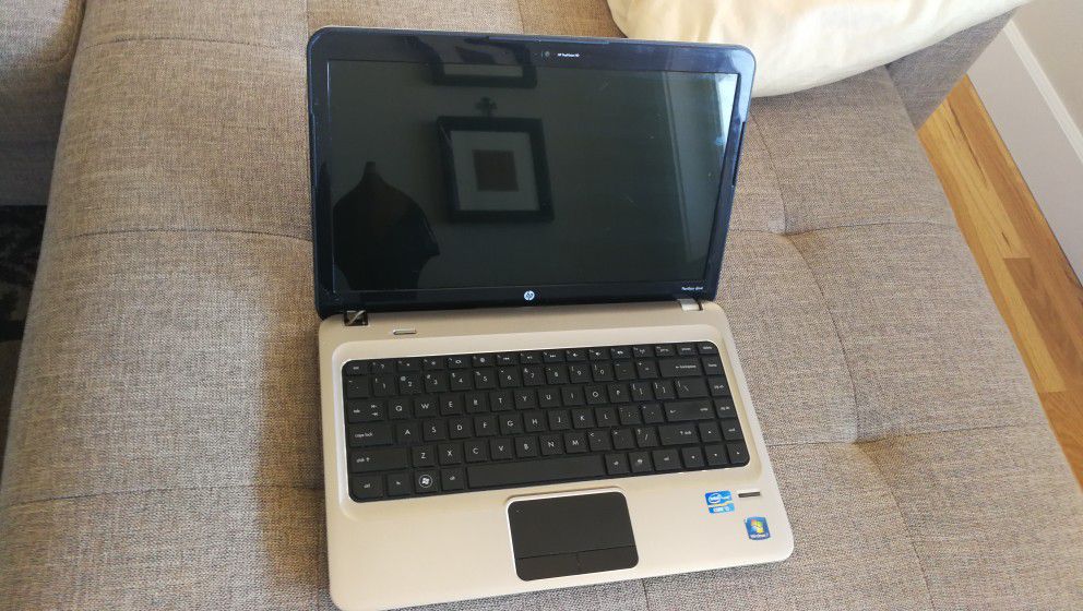 HP Pavilion dm4 laptop: Intel i5, 8GB Ram