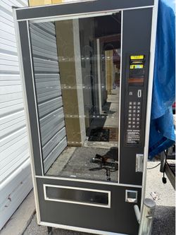 Chips candy machine