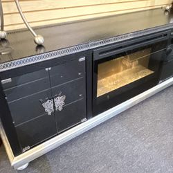 AICO By Michael Amini HOLLYWOOD SWANK Media Console With Firebox Insert-Black Iguana - NY