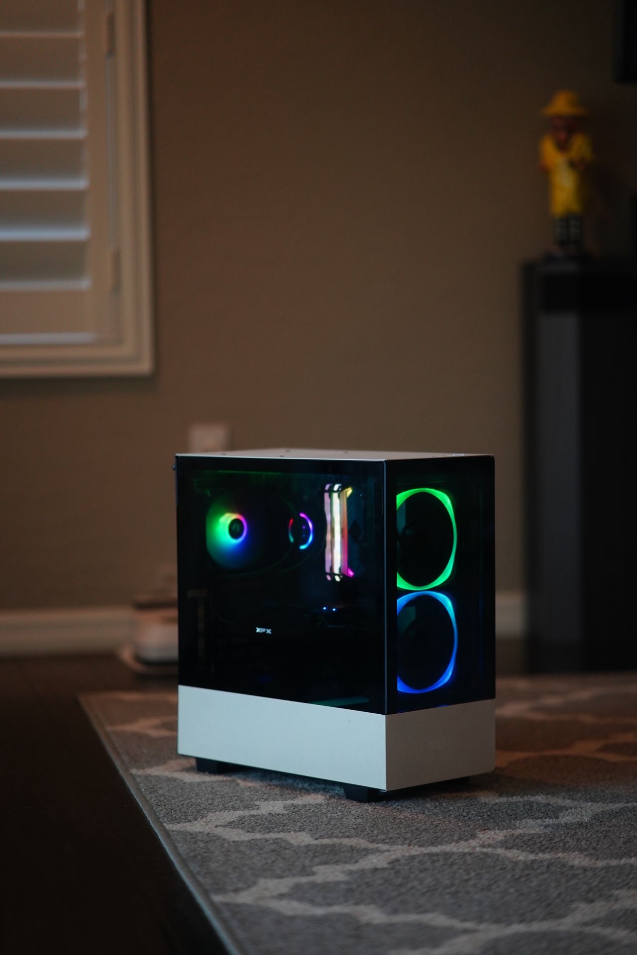 STREAMING GAMING Fast Gaming computer 8 Cores 32GB RAM 500GB SSD WATER COOLED