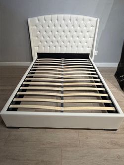 Brand new queen bed frame / Delivery available