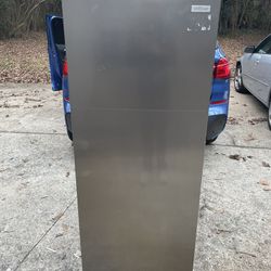Vissani Standing Freezer for Sale in Atlanta, GA - OfferUp