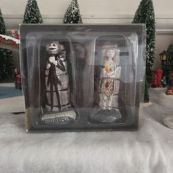Disney Nightmare Before Christmas Salt And Pepper Shaker Jack And Sally