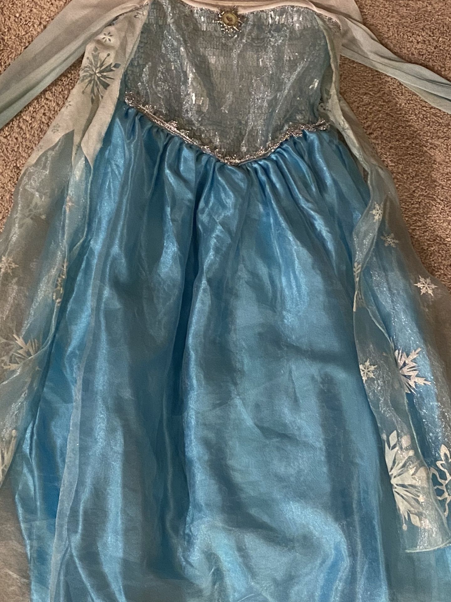 DISNEY Store Elsa Costume Size 7/8